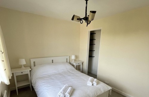 Newmarket House | Stunning 3-Bed House in Newmarket