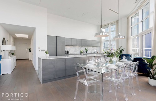Sands End Apartment | Stunning 3-bed penthouse with breath-taking direct river views in Battersea.