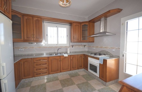 Locaiba Ski Chalet | Stunning 3 bed Villa with large swimming pool, walking distance to Albox