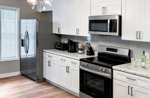 Winston - Salem House | Stunning 3-bedroom house near The Coliseum & Downtown