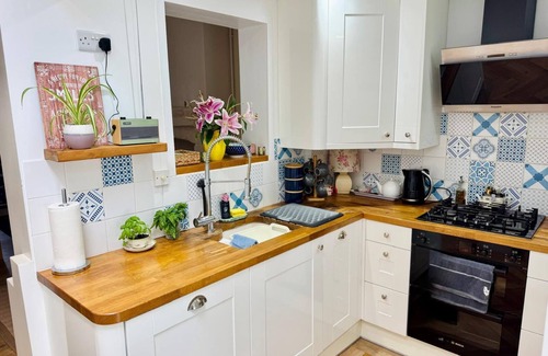 Marlborough House | Stunning 3 bedroom house five minutes walk to town Centre with private parking.