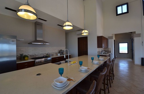 Pedasi House | Stunning 3 Bedroom Waterfront Villa with Infinity Pool