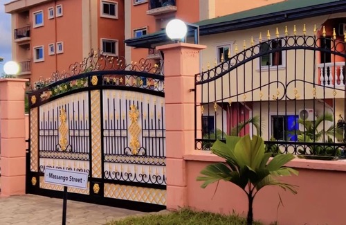 Limbe House | Stunning 3-bedrooms Guesthouse in Limbe Cameroon