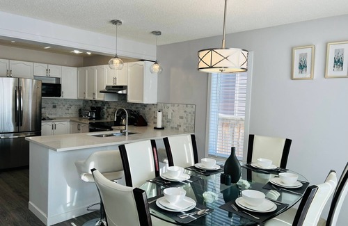 Bridlewood House | Stunning 3 bedrooms house with AC near Spruce Meadows.