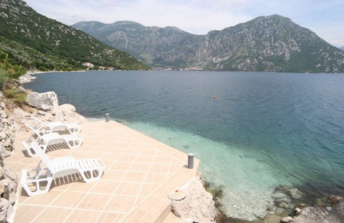Strp House | Stunning 3 bedrooms house over looking Perast islands