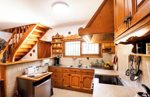 Platistomo Villa | Stunning 3 stories Villa & Bungalow by the sea!