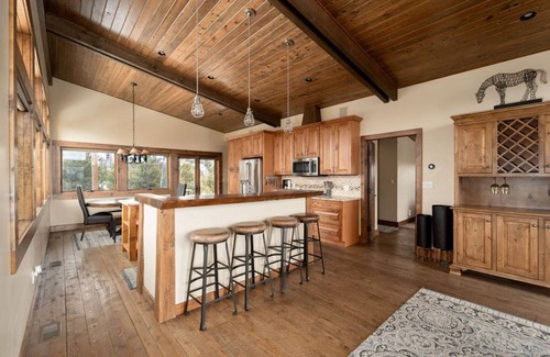 Grand Lake Cabin | Stunning 360 Mountain Views. Secluded. Minutes to Adams Falls, Dwntwn Grand Lake