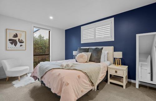 Lake Hayes Apartment | Stunning 3Bedroom Apartment Queenstown