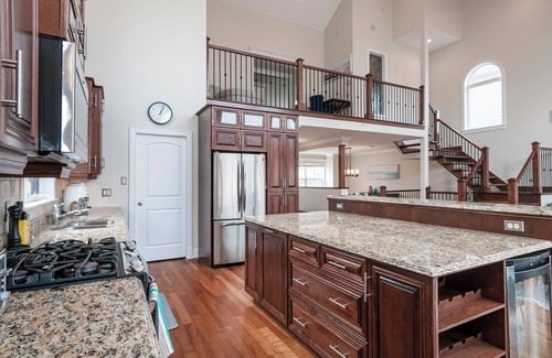 Quidi Vidi House | Stunning 3BR Executive Home with Scenic Views