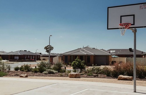 Shepparton South House | Stunning 3BR Shepparton Home