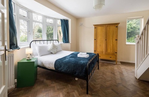 Chacombe House | Stunning 4 BD Bungalow Banbury Northamptonshire