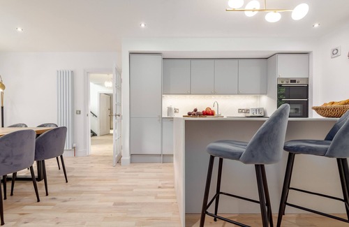 Killin House | Stunning 4 bed family home w/hot tub & huge garden