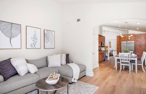Mission Viejo House | Stunning 4-bedroom home with large backyard in OC