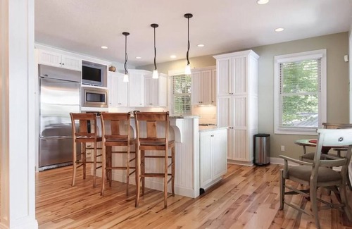 Alden House | Stunning 4 Bedroom 3.5 bath home on Clam Lake at Torch Lake