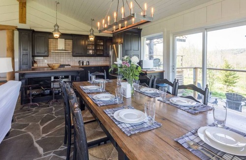 Grey Highlands Ski Chalet | Stunning 4-Bedroom Cottage - Perfect Getaway!