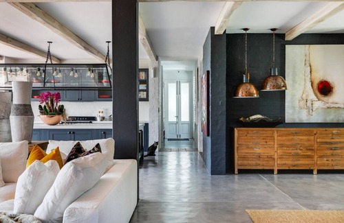 Steenberg Estate House | Stunning 4 bedroom home with amazing views