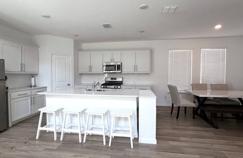 Garland House | Stunning 4-bedroom house in Vibrant Garland-Plano-Dallas Metro
