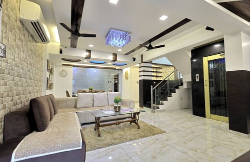 Borivali West House | Stunning 4 Bedroom Villa for large groups