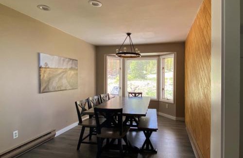 Blue River House | Stunning 4 BR Home Mountain Views Tranquil Setting