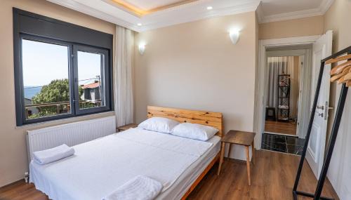 Silivri Villa | Stunning 4-Floor Villa with Sea View & Beach