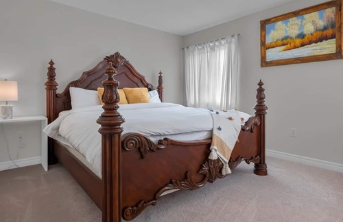 Port Colborne House | Stunning 4bedrooms with 2.5 baths