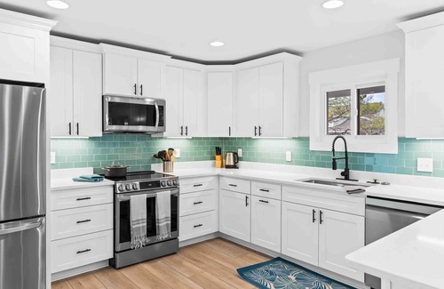 Ocean Isle Beach Cottage | Stunning 4BR House with Hot Tub & Putting Green - the Ultimate Coastal Retreat