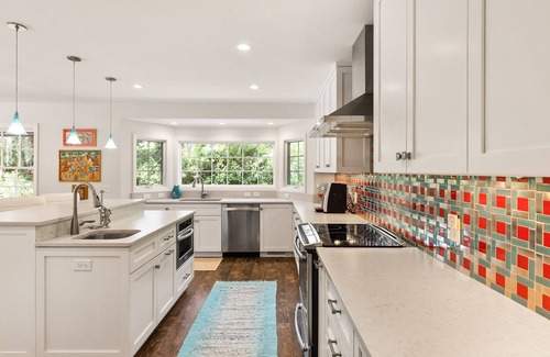 Heritage Woods House | STUNNING 4BR HOME IN SEA PINES WITH POOL, DOCK & CLOSE TO BEACH