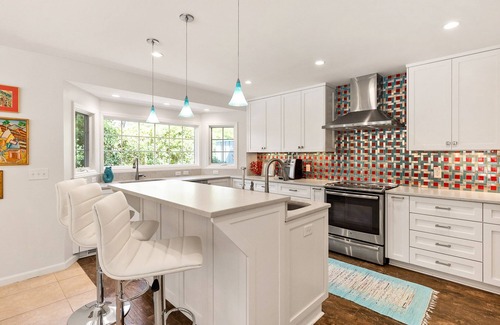 Heritage Woods House | STUNNING 4BR HOME IN SEA PINES WITH POOL, DOCK & CLOSE TO BEACH