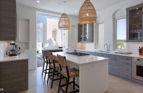 Long Bay Village Villa | Stunning 5 bedroom villa with private stairway to the beach