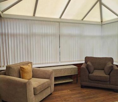 Solihull Apartment | Stunning 5-bed House near NEC & BHX