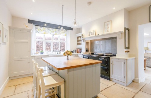West Challow House | Stunning 5 bed Old Vicarage in West Challow, Oxfordshire (with stable/paddock)