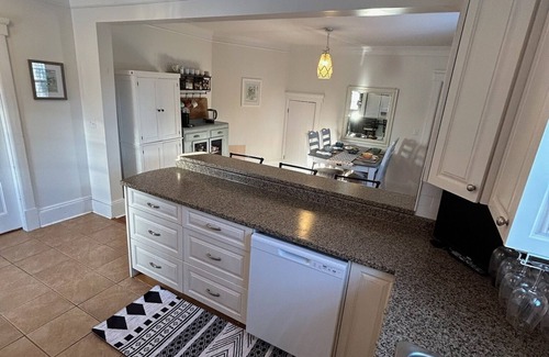 Anne's Land House | Stunning 5 bedroom country home minutes from Cavendish Beach
