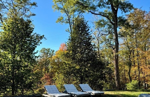 Red Hook House | Stunning 5-bedroom Dutchess Co. home near Rhinebeck, Omega, Bard College, skiing