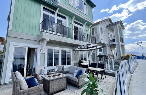 Sparks House | Stunning 5 bedroom Home: Breathtaking Views in Sparks Marina - Reno