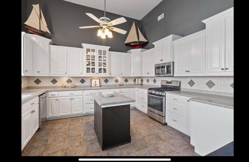 Arley House | Stunning 5-bedroom house in Arley with easy access to beautiful Smith Lake.