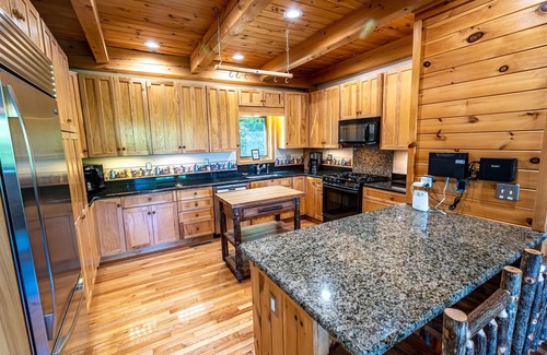 North Creek House | Stunning 5BR/4BA Lodge in Adirondacks: Near Gore Mountain, Fire Pit, Great Views