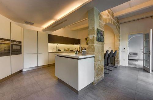 Balzan Villa | Stunning 5BR Villa with private pool & terrace by 360 Estates
