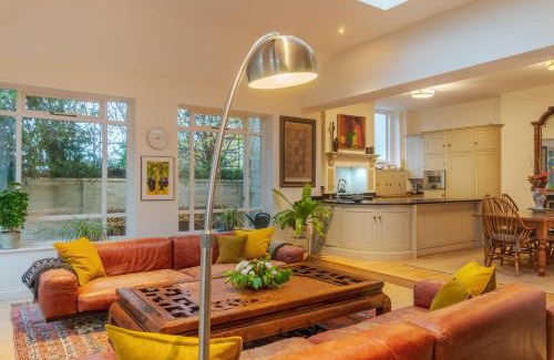 Wargrave House | Stunning 6-bedroom countryside home