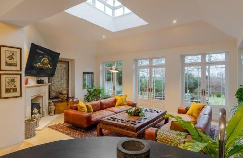 Wargrave House | Stunning 6-bedroom countryside home