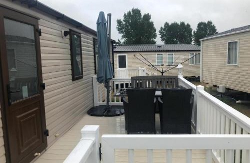 Great Yarmouth Other | Stunning 6 Berth Caravan For Hire At Norfolks Seashore Haven Park Ref 22005Ev