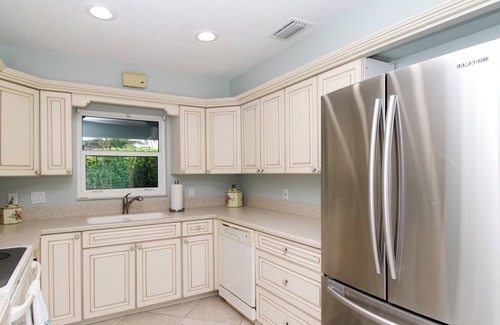 Marco Island House | STUNNING 7-bedroom house with separate guest house, pool and tennis courts.