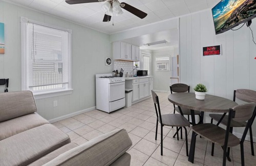 Wildwood Apartment | Stunning 8 beds 4 baths Minute 2 Beach & boardwalk