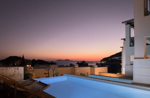 Agia Galini Villa | Stunning Agios Vasilios Suite | Allen Suite | 2 Bedrooms | Min. Children Age:.