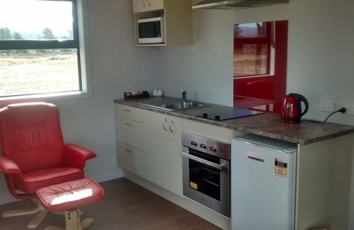 Alexandra Cottage | Stunning Airport cottage Nuiport