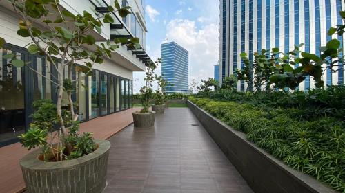 Mampang Prapatan Apartment | Stunning and Comfortable 2BR Samara Suites Apartment By Travelio