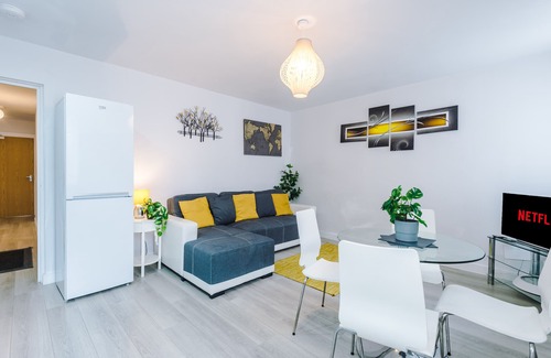 Kirkdale Apartment | Stunning and Modern 2 bedroom Apt in Liverpool