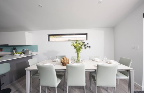 Mawgan Porth House | Stunning and stylish abode, close to the golden sands of Mawgan Porth beach