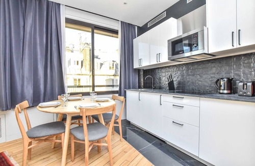 Chaussee-d'Antin Apartment | Stunning apartment - 1BR/4P - Opéra Garnier