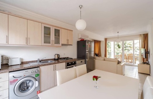 Hisaronu Apartment | Stunning Apartment, Hisaronu just off the strip - Permit Number 48-6523