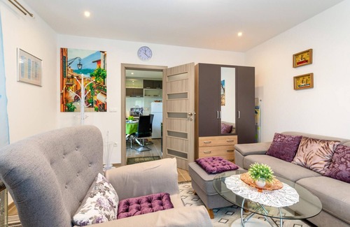 Gornji Karin Apartment | Stunning apartment in Karin Gornji